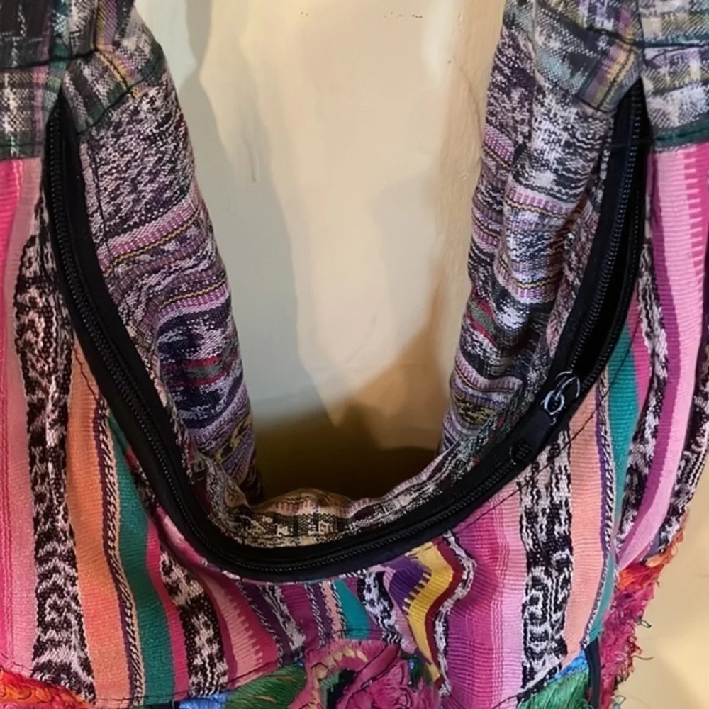 Multicolor Floral Guatemalan Artisan Handmade Crossbody With‎ Zipper